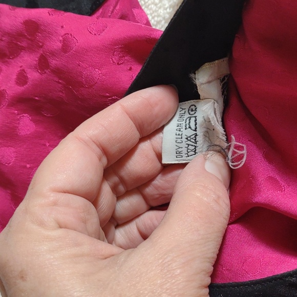 Vintage 80's Hot Pink w/Black Trim Long Sleeved Silk Button Up Blouse Size P8 - Picture 10 of 15